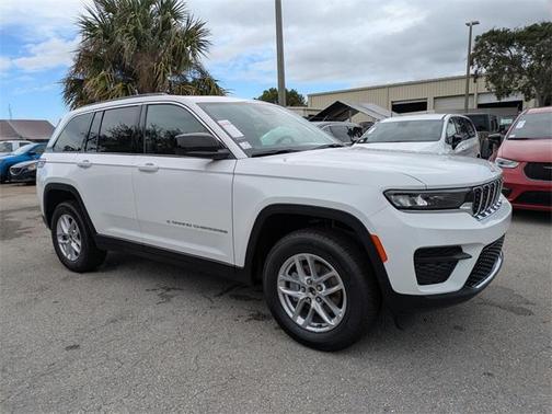 2025 Jeep Grand Cherokee Laredo X