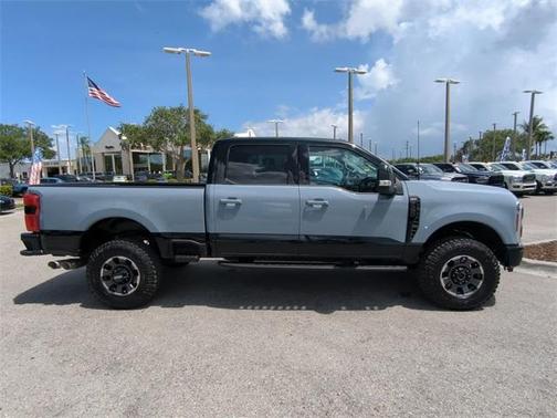 2024 Ford F-350 Lariat Super Duty