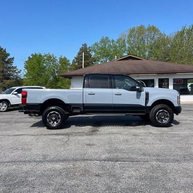 2024 Ford F-350 Lariat Super Duty