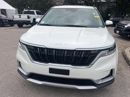 2022 Kia Carnival LX