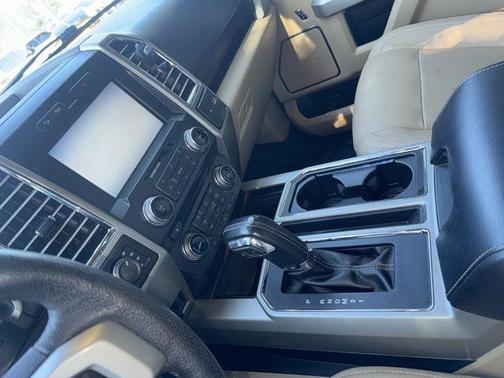 White Platinum Tri-Coat Metallic 2015 Ford F-150 Lariat