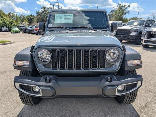 2025 Jeep Gladiator Sport