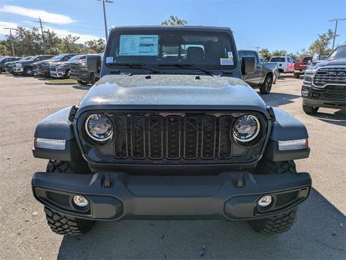 2026 Jeep Gladiator Sport
