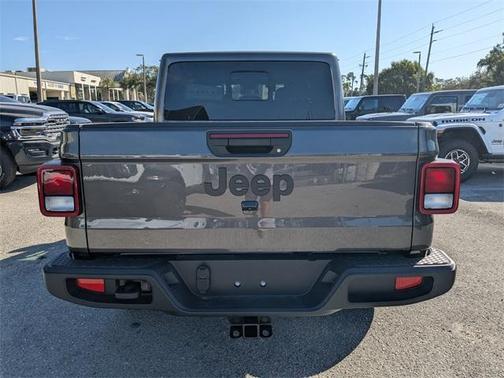 2025 Jeep Gladiator Sport