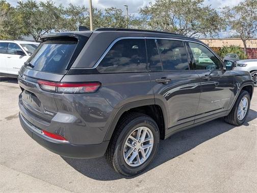 2025 Jeep Grand Cherokee Laredo X