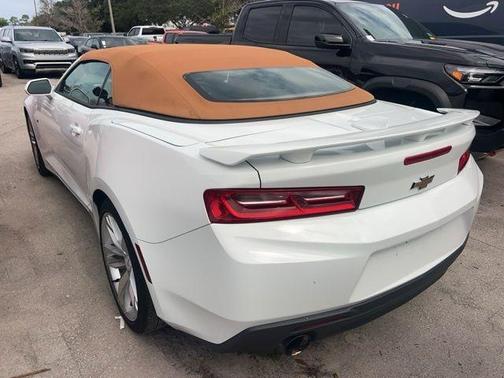 Summit White 2016 Chevrolet Camaro 2LT