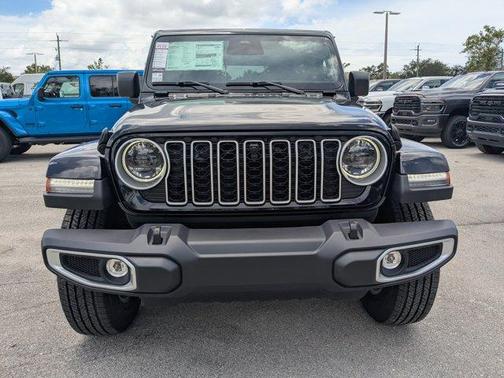 2025 Jeep Wrangler Sahara