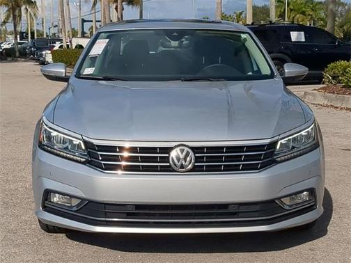 2017 Volkswagen Passat 1.8T SEL Premium