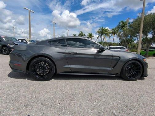 2018 Ford Shelby GT350 Base