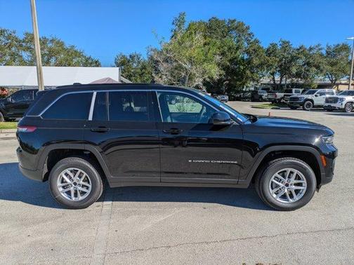 2025 Jeep Grand Cherokee Laredo X