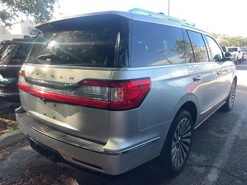 Ingot Silver 2019 Lincoln Navigator Reserve