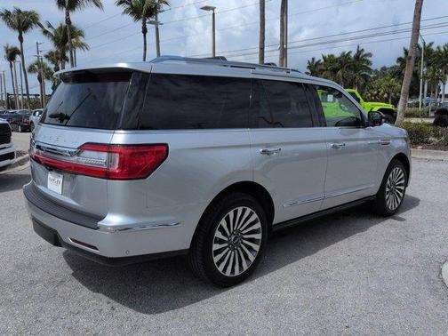 Ingot Silver 2019 Lincoln Navigator Reserve