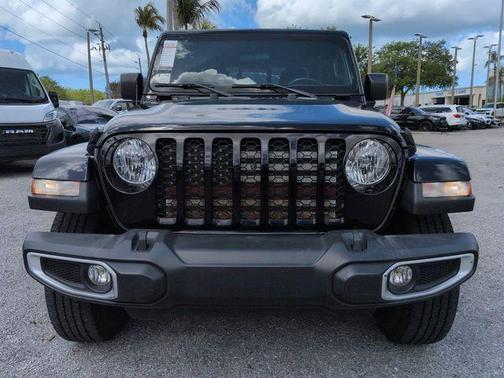 Black Clearcoat 2021 Jeep Gladiator Sport
