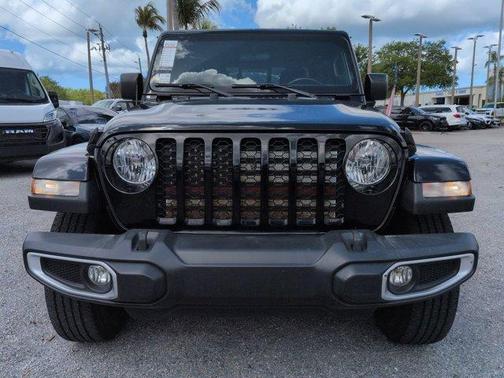 Black Clearcoat 2021 Jeep Gladiator Sport