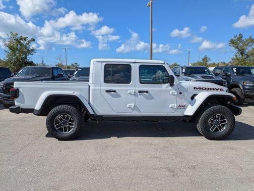 2026 Jeep Gladiator Mojave