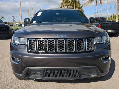 2020 Jeep Grand Cherokee Laredo E