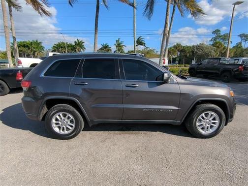 2020 Jeep Grand Cherokee Laredo E