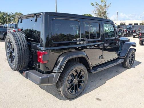 2025 Jeep Wrangler 4xe Sahara