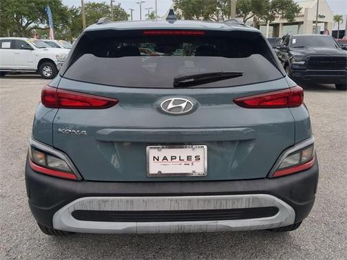 2022 Hyundai KONA SEL