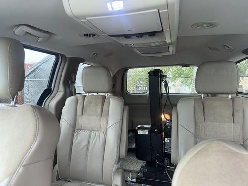 2014 Chrysler Town & Country Limited