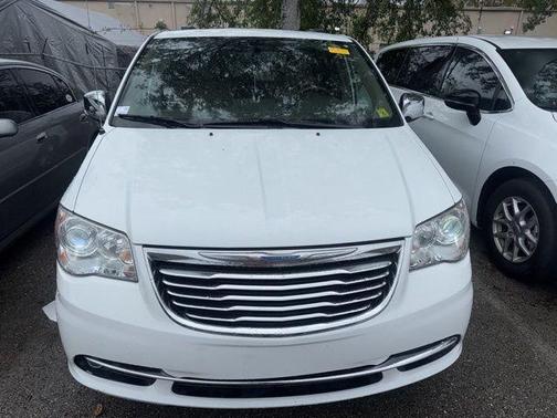 2014 Chrysler Town & Country Limited
