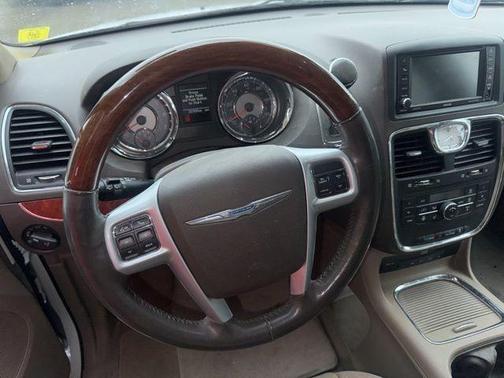 2014 Chrysler Town & Country Limited