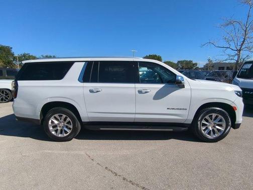 2023 Chevrolet Suburban Premier