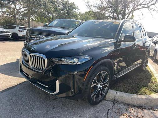 Black Sapphire Metallic 2025 BMW X5 sDrive40i