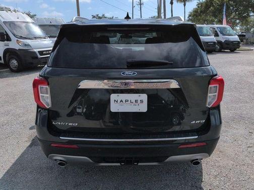 Green Metallic 2022 Ford Explorer Limited