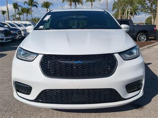 2022 Chrysler Pacifica Hybrid Limited