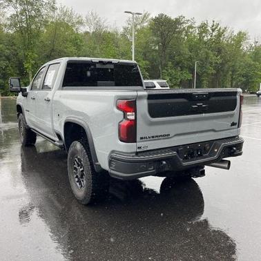 2024 Chevrolet Silverado 2500 ZR2