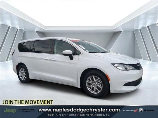 2023 Chrysler Voyager LX