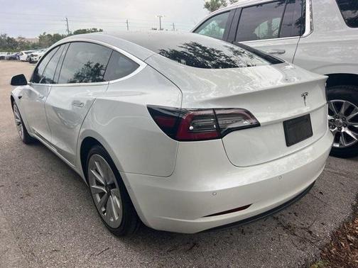 2020 Tesla Model 3 Standard Range Plus
