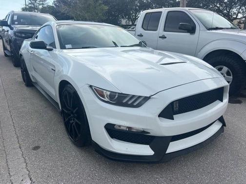 2016 Ford Shelby GT350 Base