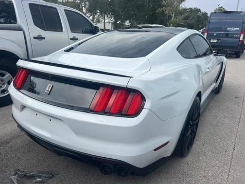2016 Ford Shelby GT350 Base