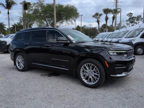 Diamond Black 2022 Jeep Grand Cherokee L Summit