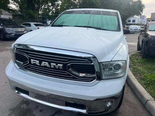 Bright White Clearcoat 2019 RAM 1500 Classic Laramie