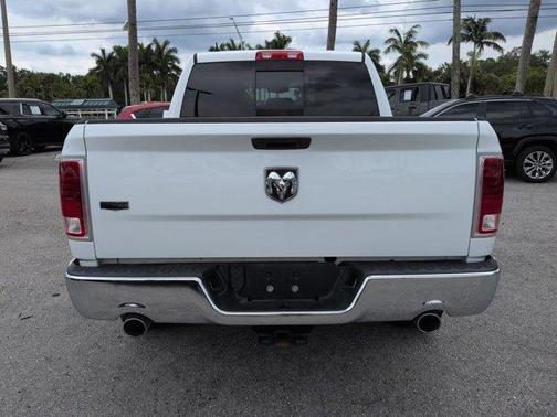 Bright White Clearcoat 2019 RAM 1500 Classic Laramie
