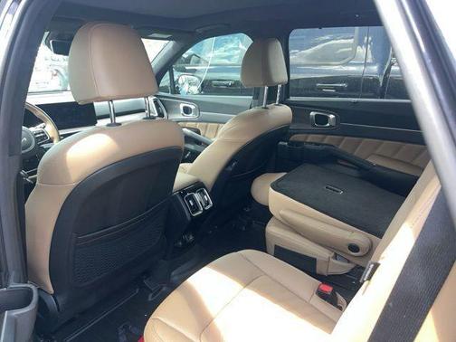 Metal 2025 Kia Sorento SX Prestige