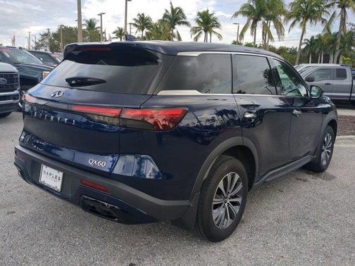 2023 INFINITI QX60 Pure
