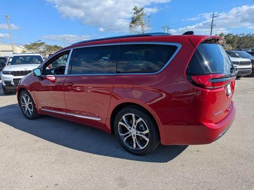 2026 Chrysler Pacifica Pinnacle