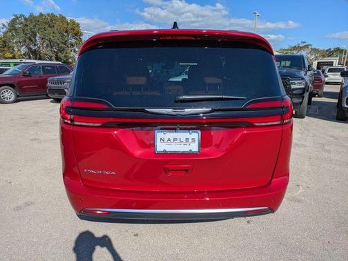 2026 Chrysler Pacifica Pinnacle