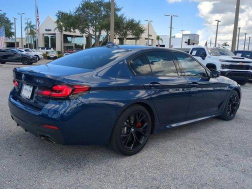 2022 BMW 540 i