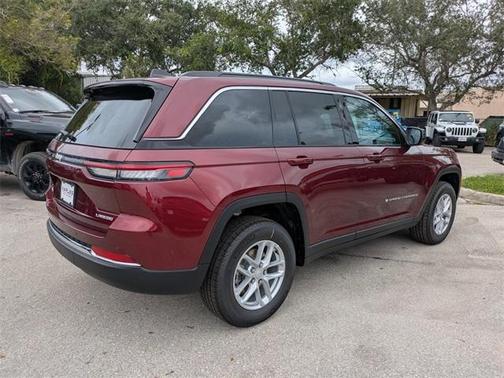 2025 Jeep Grand Cherokee Laredo X