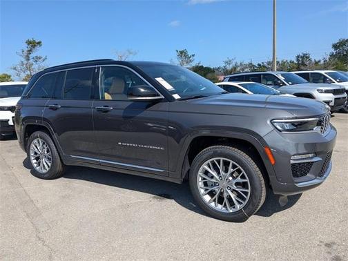 2025 Jeep Grand Cherokee Summit