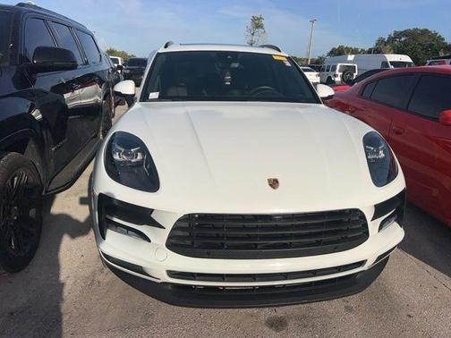 White 2021 Porsche Macan Base