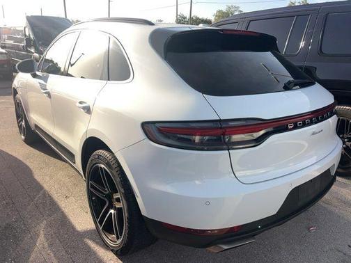 White 2021 Porsche Macan Base