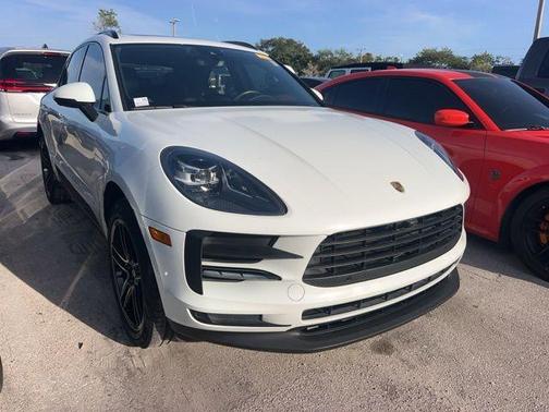 White 2021 Porsche Macan Base