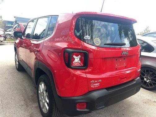 Colorado Red Clearcoat 2023 Jeep Renegade Latitude