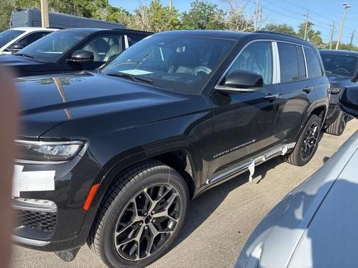 2025 Jeep Grand Cherokee Summit